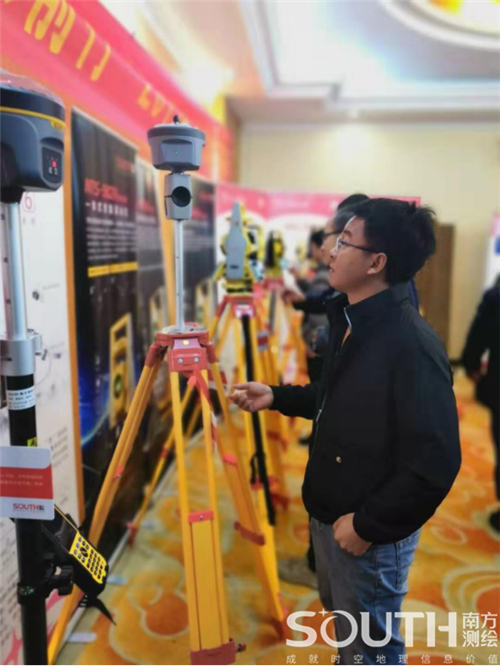 ̫������tyc4633